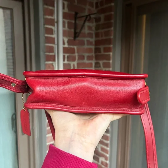 Vintage coach 9167 over counter camera bag crossbody red leather retro y2 legacy - Picture 5 of 14